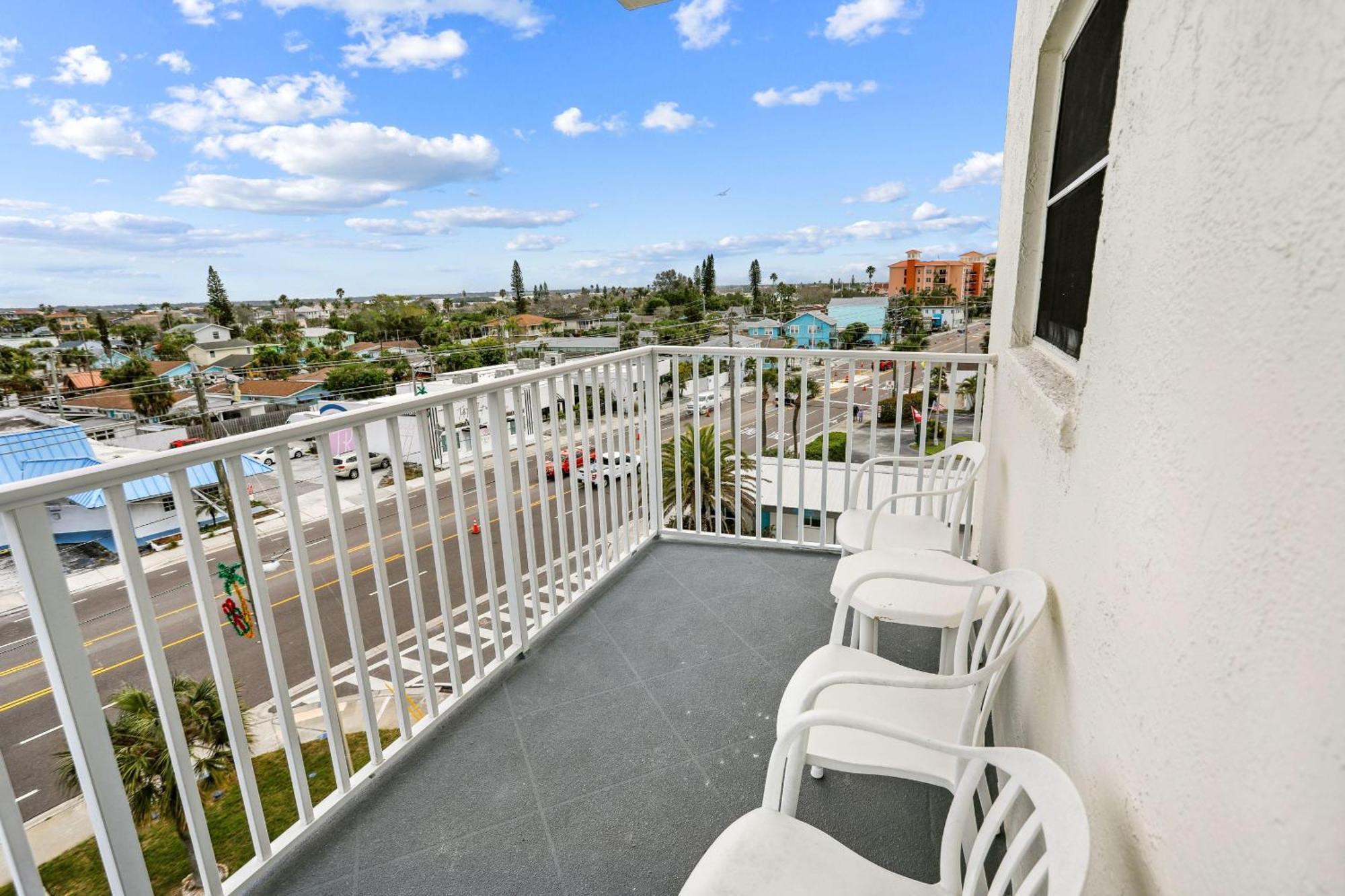 Sea Breeze 401 St. Pete Beach Exterior foto