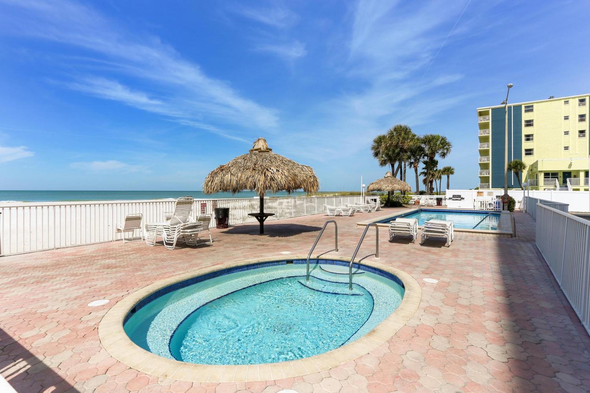 Sea Breeze 401 St. Pete Beach Exterior foto