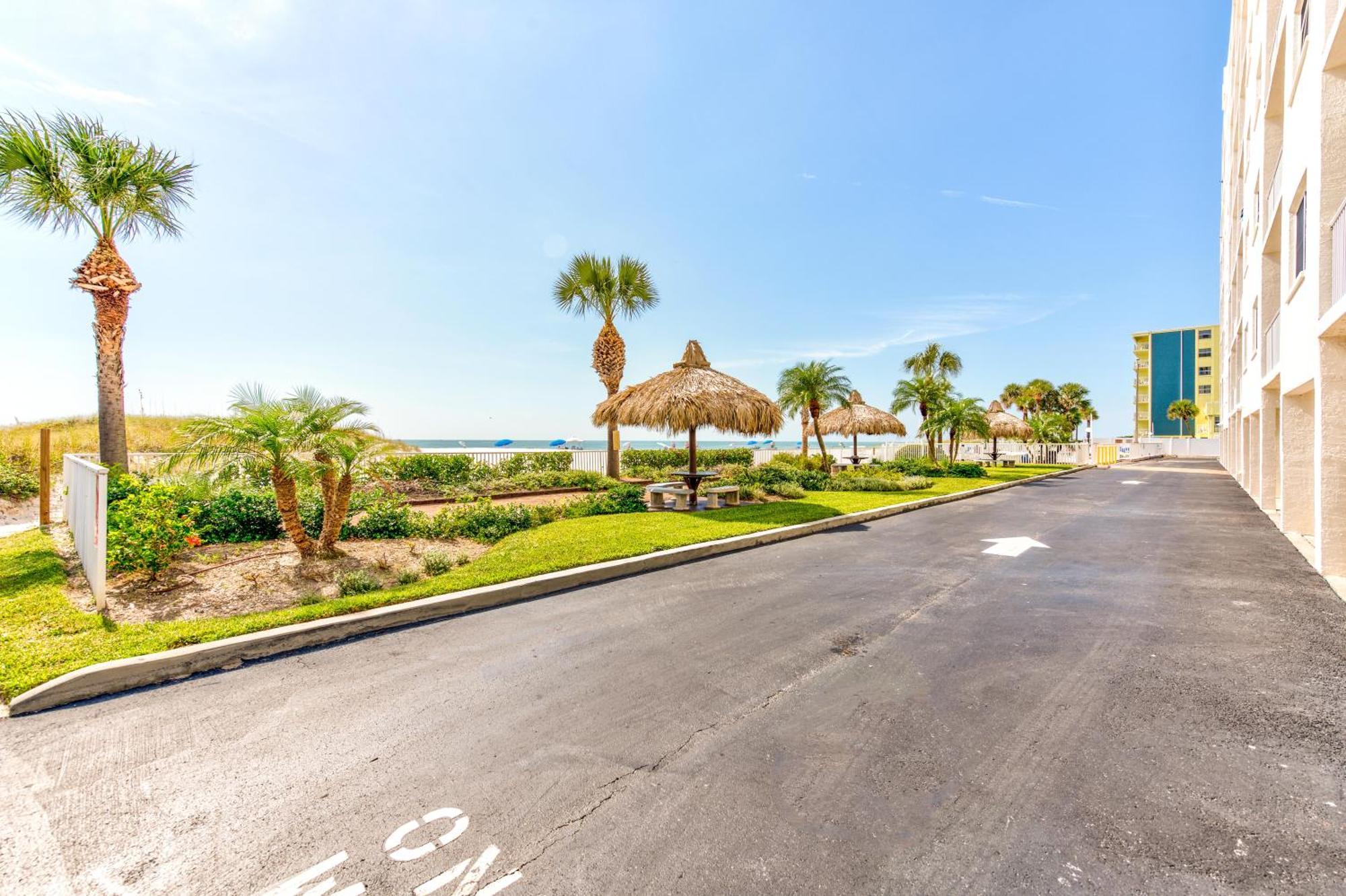 Sea Breeze 401 St. Pete Beach Exterior foto